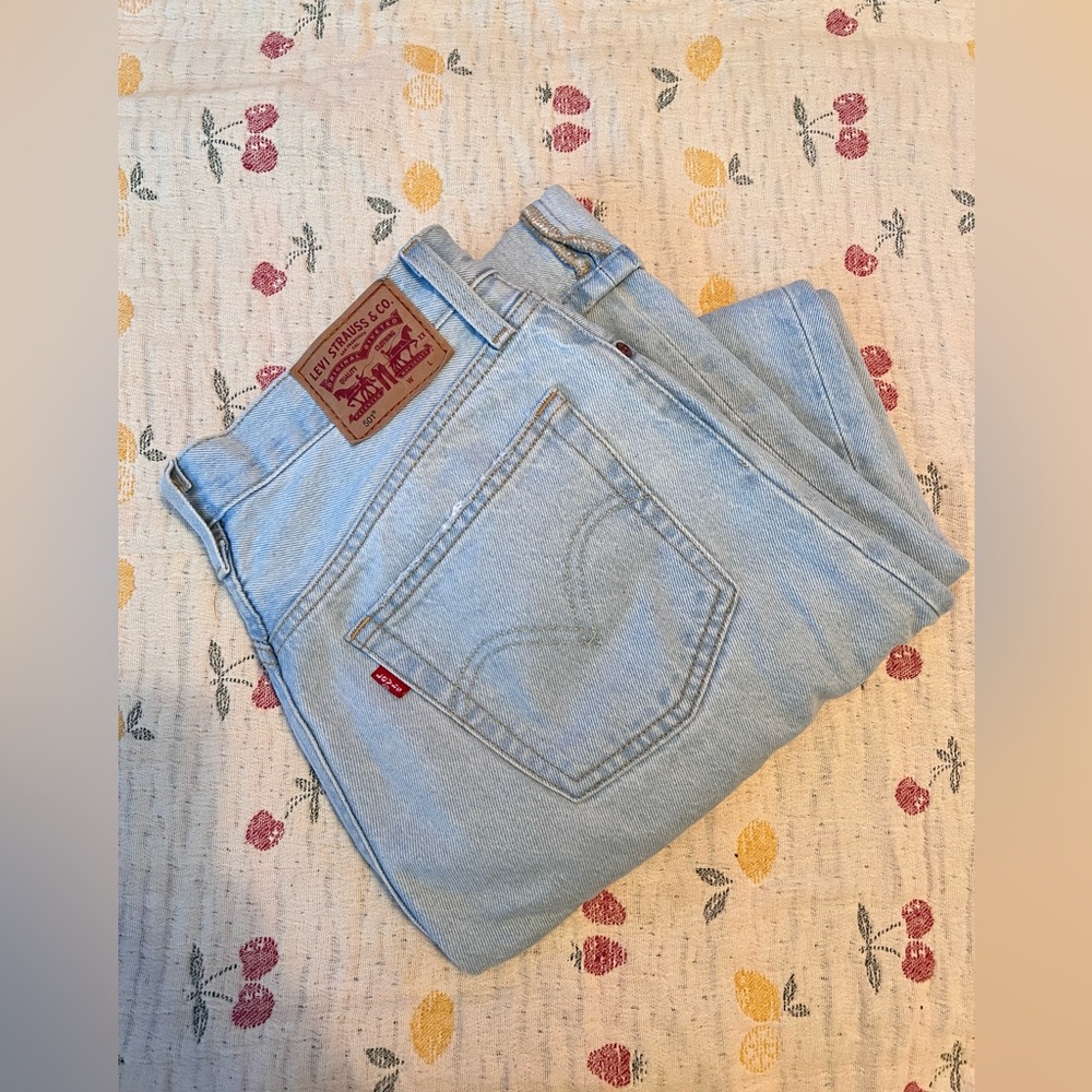 New Levi 501 high rise jeans
